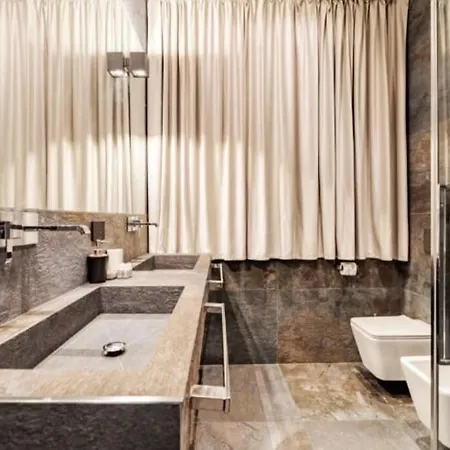 N18 Luxury Boutique With A Private Pool & Spa * Milan
