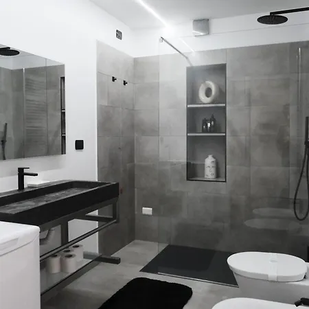 Comecasa Porta Romana Elegant Apartmán