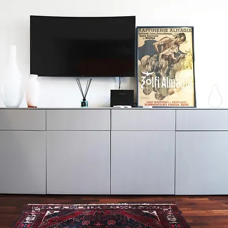 Comecasa Porta Romana Elegant Апартаменты