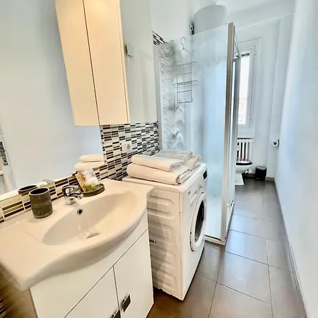 Cozy 3 Km Away From Duomo * Μιλάνο