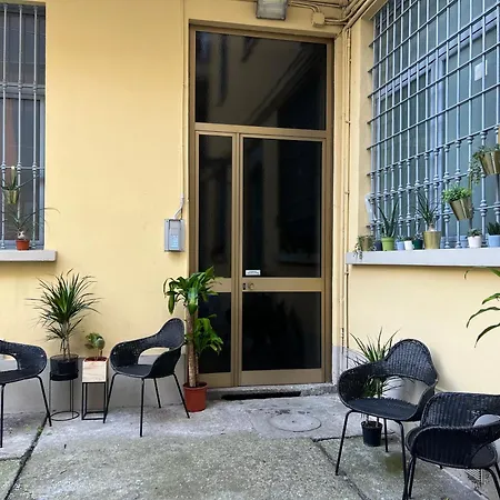 Appartamento Regina In Porta Romana 2 - Sky Tv, Wifi E Breakfast Box Milano