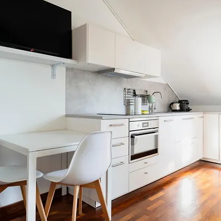 Relstay - Washington Street *