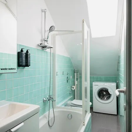 Relstay - Washington Street