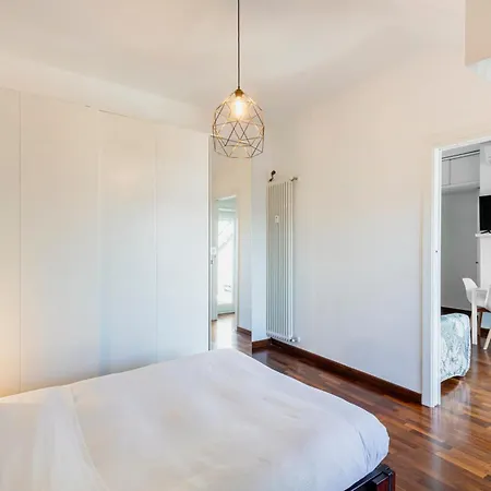 Relstay - Washington Street