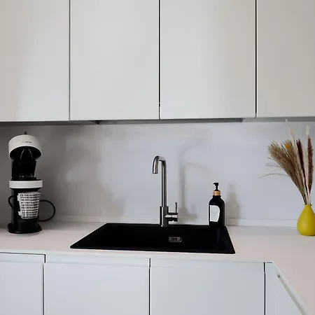 Repubblica Iii-hosted By Sweetstay Милан