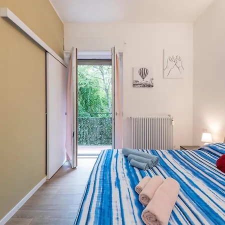 Lucky Flat, Un Momento Di Relax. *