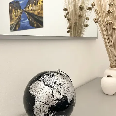 Ampio Bilocale Zona Navigli 公寓 *