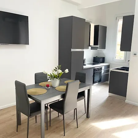 Ampio Bilocale Zona Navigli