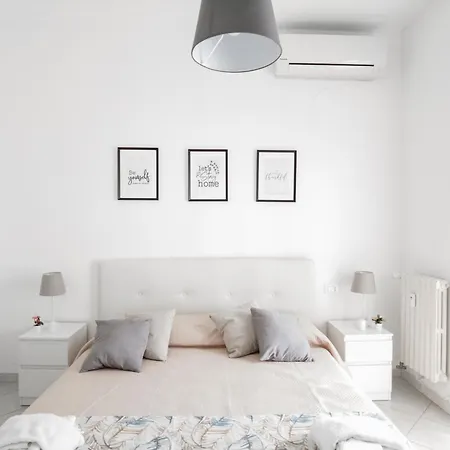 Nicole's Appartament-a 15 Min Dal Duomo * Milan