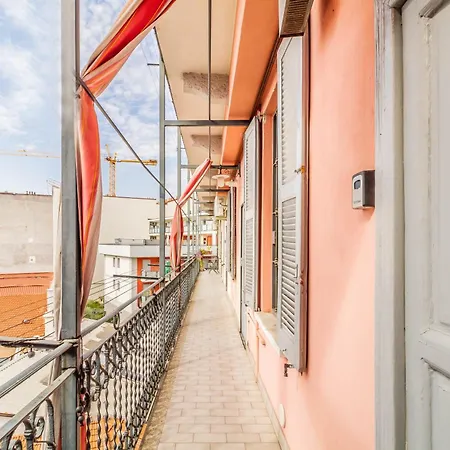 Domusmi Leoncavallo-43 Daire *