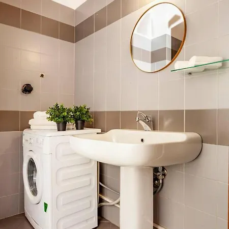 펜션 Design With Parking Navigli Sleeps5 밀라노