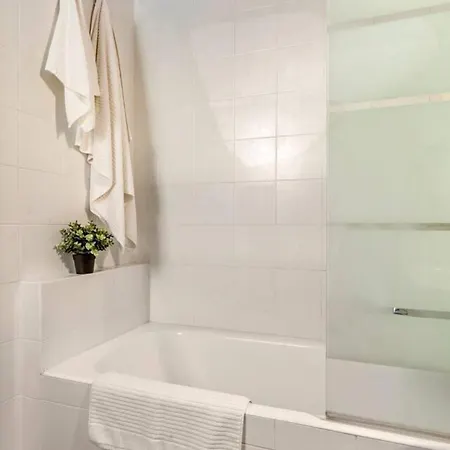펜션 Design With Parking Navigli Sleeps5