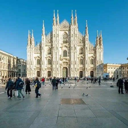 Appartement Lovely Loft Few Steps From Duomo Milan