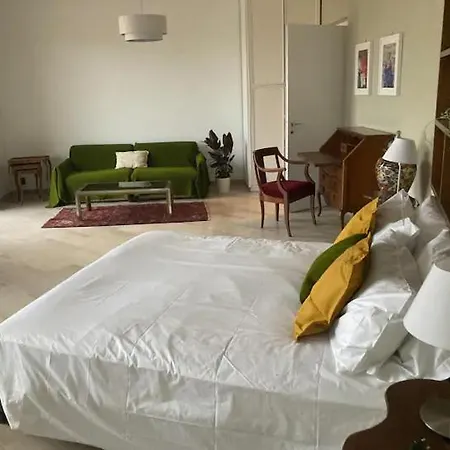 Fidias House Lejlighed *