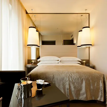 Starhotels Echo Hotel 4*