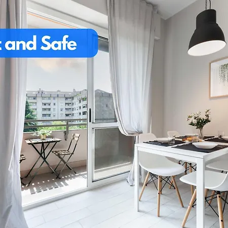 The House - Private Parking And Balcony *