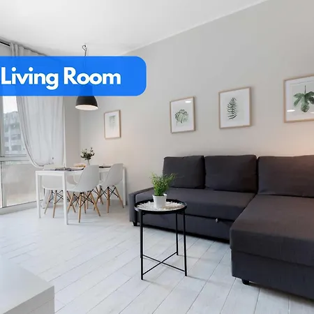 The House - Private Parking And Balcony