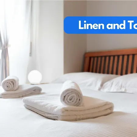 The House - Private Parking And Balcony Милан