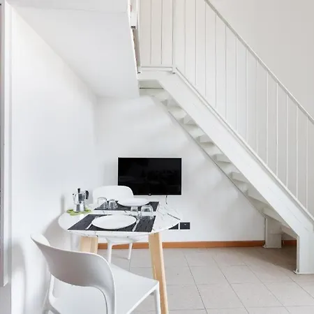 Apartamento Guesthost - Magenta Long Let Apts *