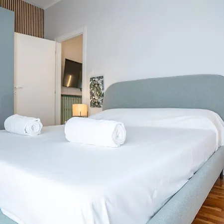 Singola Con Ac, Tv, Wi-fi E Cucina Appartamento *