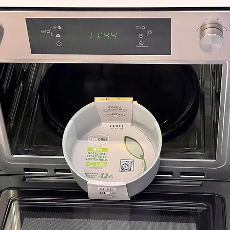 - Charlize - In The Heart Of Apartment *