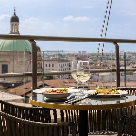 Отель Dei Cavalieri Duomo