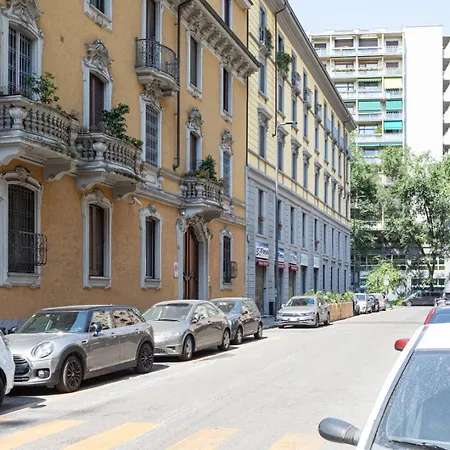 With Balcony - Collection * Milánó