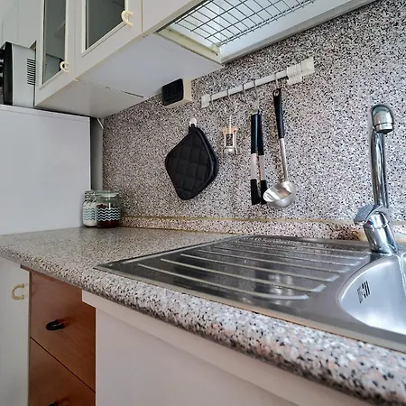 Xenia - Stylish Navigli Apartman