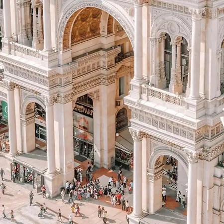 The Boutique - Iconic In Galleria Duomo With Private Parking Apartmán Milán