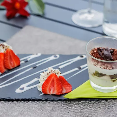 Ih Lorenteggio Hotel 4*