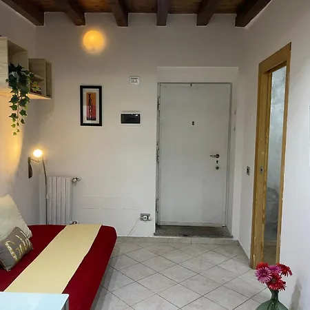 Appartamento Chiesa Rossa-loft And Apartments-navigli Milano