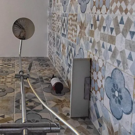 Luxury Cozy By Station - Cafe *