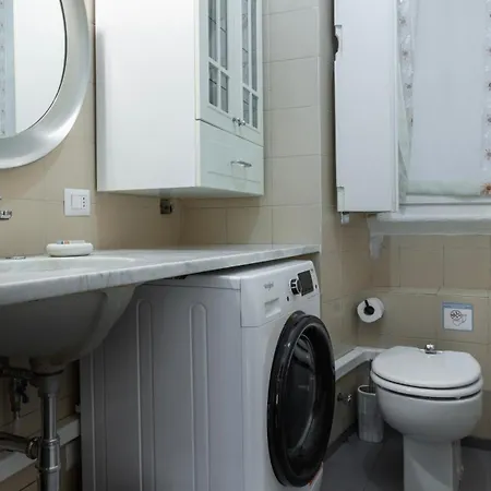 Italianway - Ricasoli 2 B * Милан