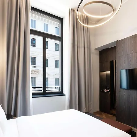 Radisson Collection Hotel, Palazzo Touring Club Hotell