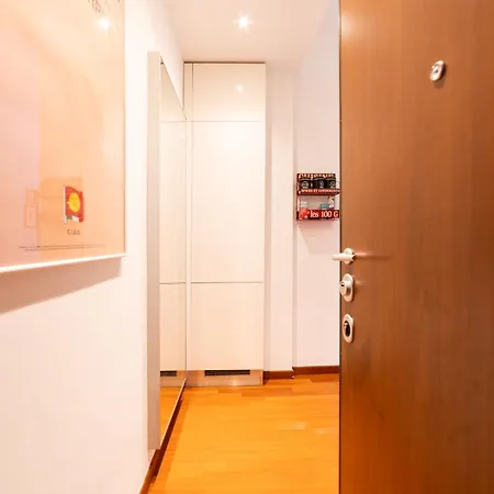 Citylife-fiera Nuovo Con Wifi & Netflix