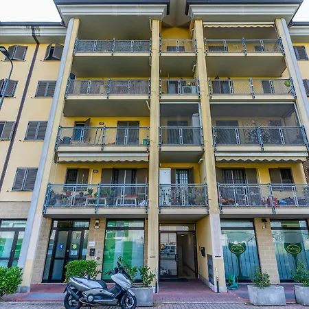 Santa Giulia Apartment
