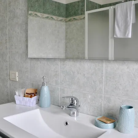 M.aurelio Red * Milão