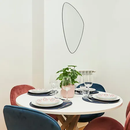 Urban Flats Modern Few Minuts From Duomo Apartamento