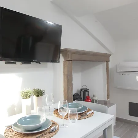 Appartement Just Urban - Impressive 1br Penthouse In Center - Metro M2 M4 Milaan