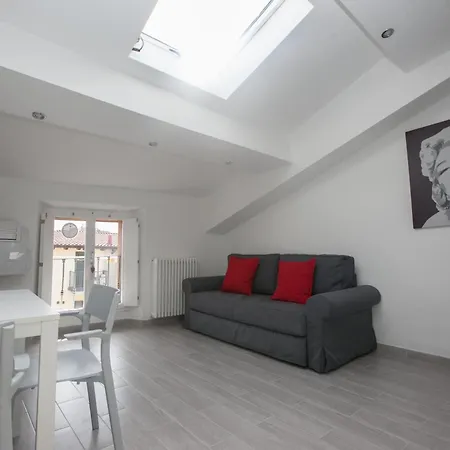 Amazing And New Penthouse In Center 아파트 밀라노