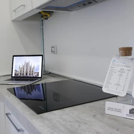 Διαμέρισμα Amazing In Center With Balcony Μιλάνο