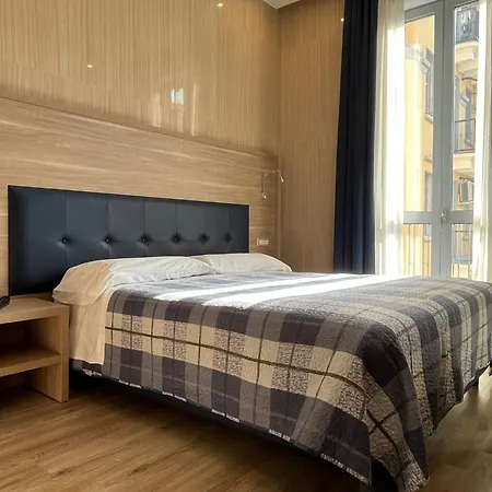 Midway Hotel 3*