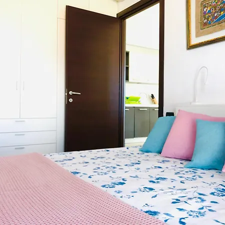 Stepandgo Navigli מילאנו