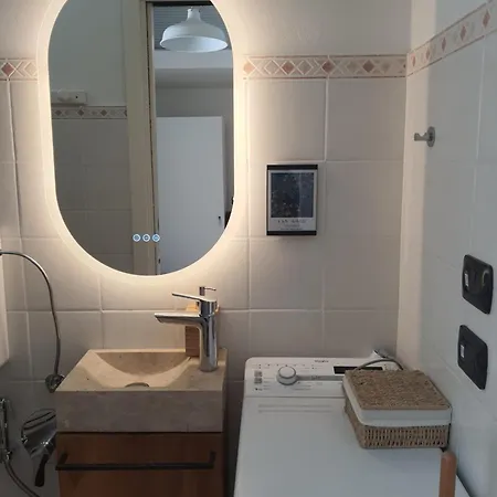 Appartamento Elegante Monolocale - Pecchio 1930