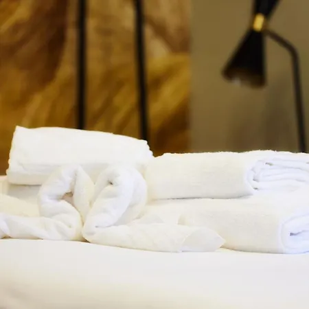 公寓 Sant'ambrogio Charme *