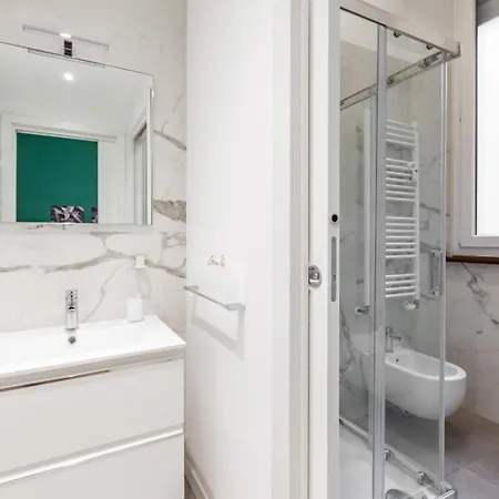 아파트 Urbanjungle - Centre With Balcony *