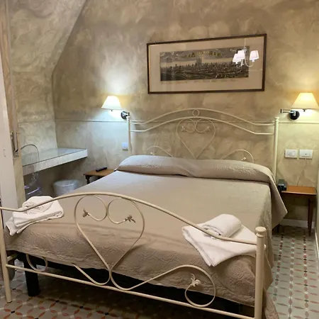 Giovanna Citylife Hotel