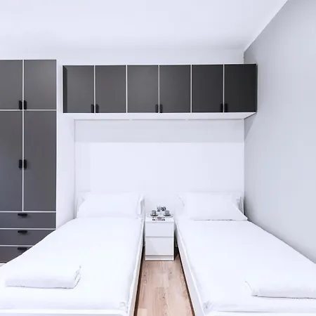 Appartamento Easylife - Con Balcone In Risorgimento