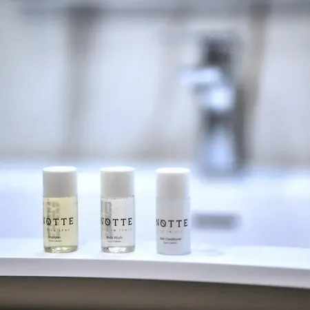 Free Parking - Duomo Centro Modern - Private Gym - Metro Apartamento