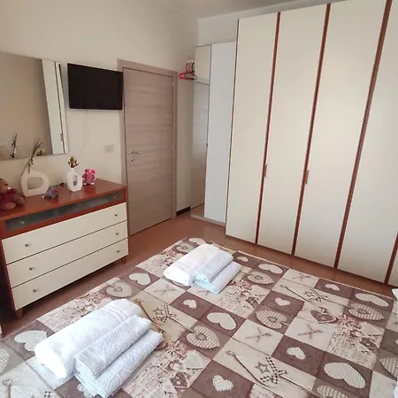 Gli Scoiattoli Di Tolstoi *